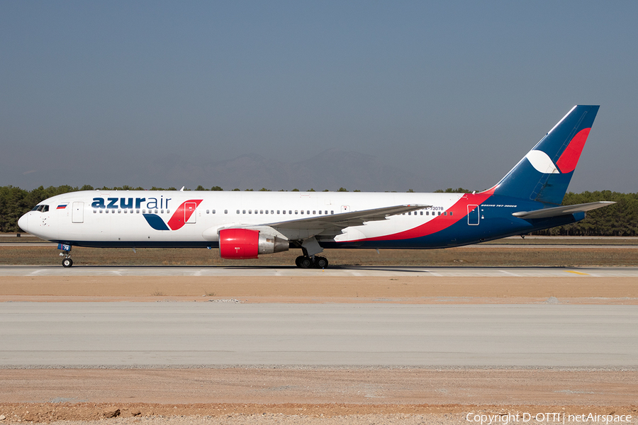 Azur Air Boeing 767-3Q8(ER) (RA-73078) | Photo 596640