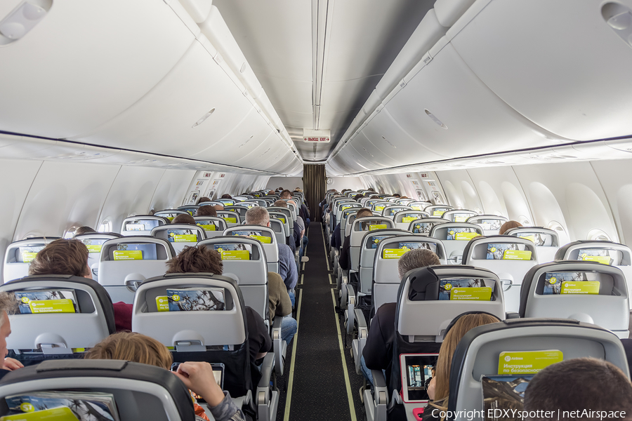 S7 Airlines Boeing 737-8LP (RA-73667) | Photo 668394