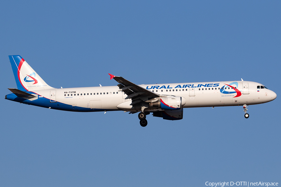 Ural Airlines Airbus A321-211 (RA-73796) | Photo 638864
