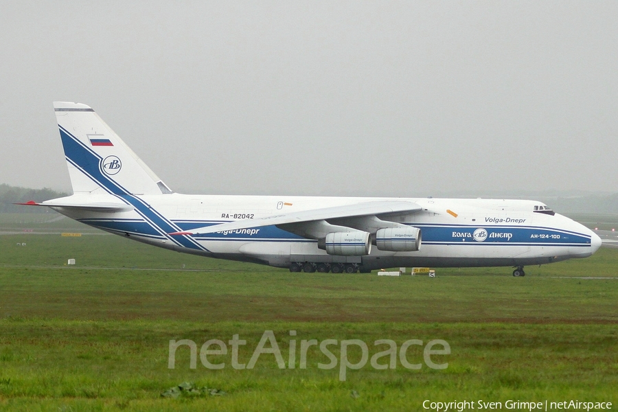 Volga-Dnepr Airlines Antonov An-124-100 Ruslan (RA-82042) | Photo 33007