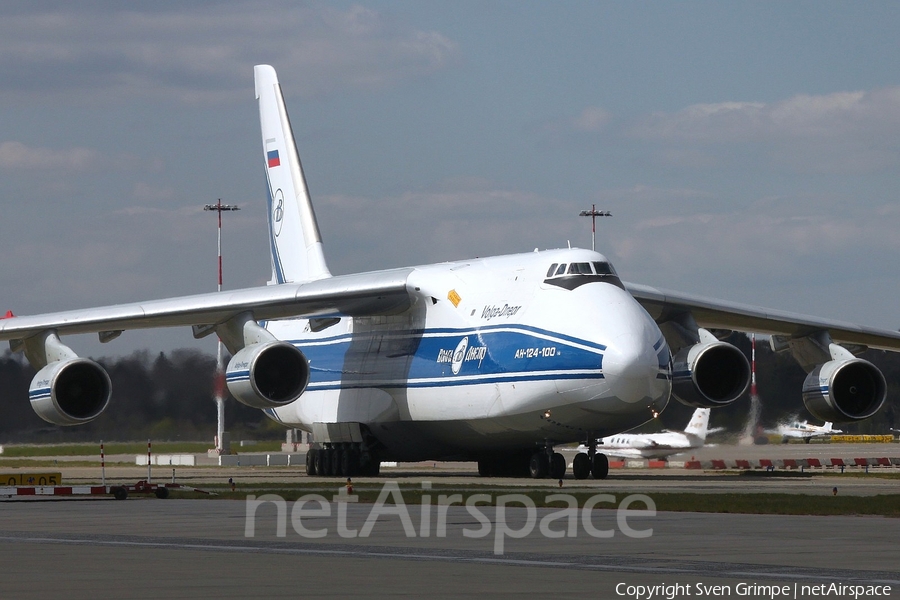 Volga-Dnepr Airlines Antonov An-124-100 Ruslan (RA-82042) | Photo 74476