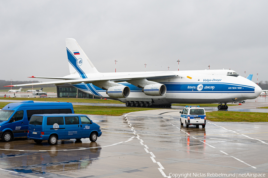 Volga-Dnepr Airlines Antonov An-124-100 Ruslan (RA-82043) | Photo 362127