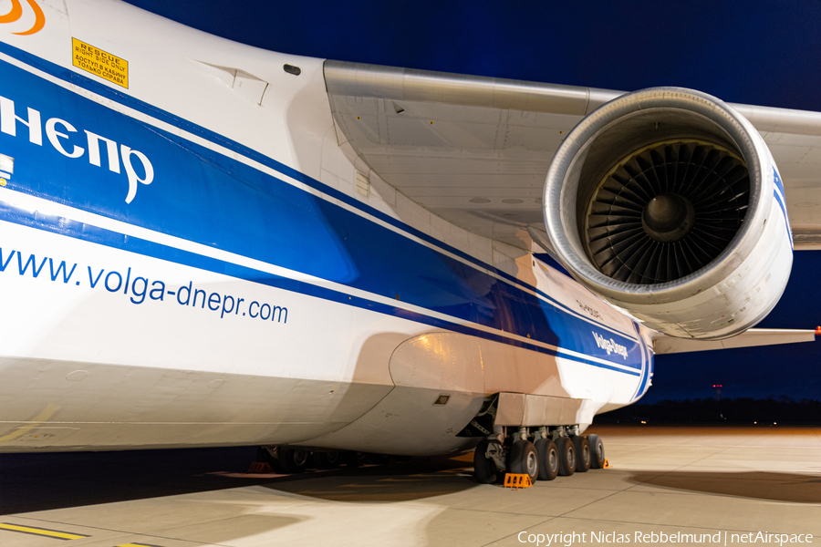 Volga-Dnepr Airlines Antonov An-124-100 Ruslan (RA-82043) | Photo 363129