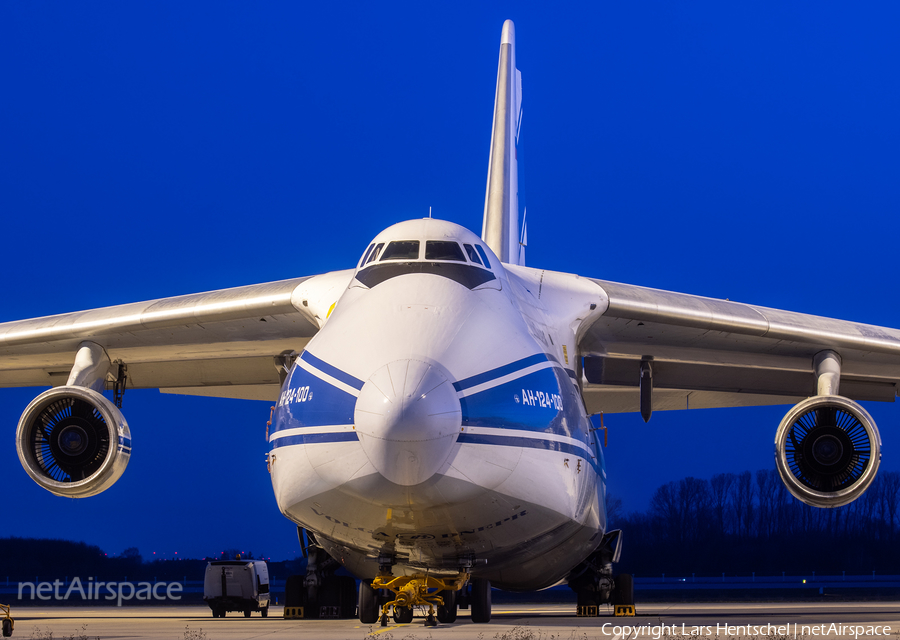 Volga-Dnepr Airlines Antonov An-124-100 Ruslan (RA-82045) | Photo 439854