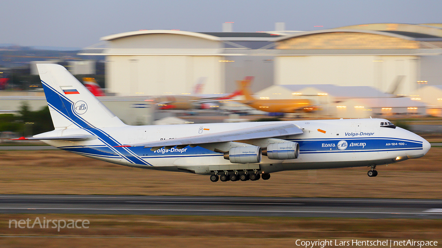 Volga-Dnepr Airlines Antonov An-124-100 Ruslan (RA-82047) | Photo 269819