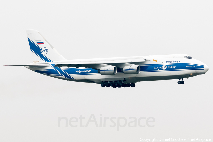 Volga-Dnepr Airlines Antonov An-124-100 Ruslan (RA-82068) | Photo 280654