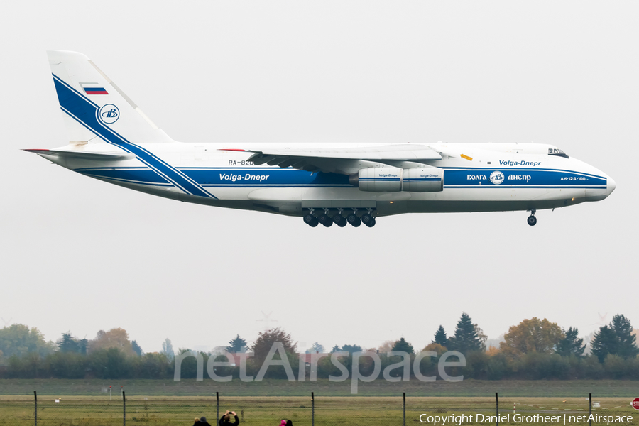 Volga-Dnepr Airlines Antonov An-124-100 Ruslan (RA-82068) | Photo 280655