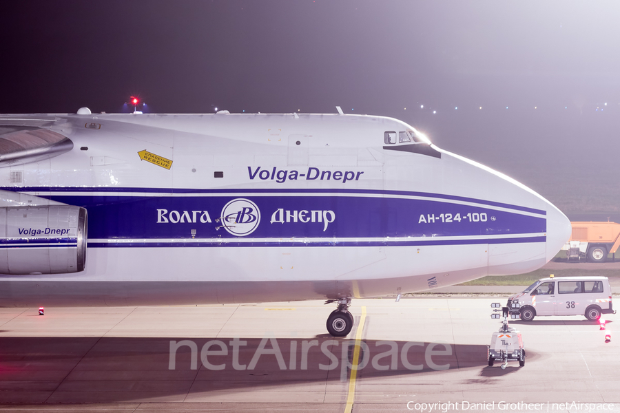 Volga-Dnepr Airlines Antonov An-124-100 Ruslan (RA-82068) | Photo 280659