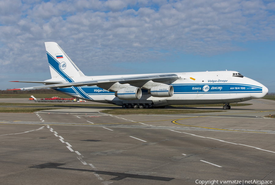 Volga-Dnepr Airlines Antonov An-124-100 Ruslan (RA-82074) | Photo 423033