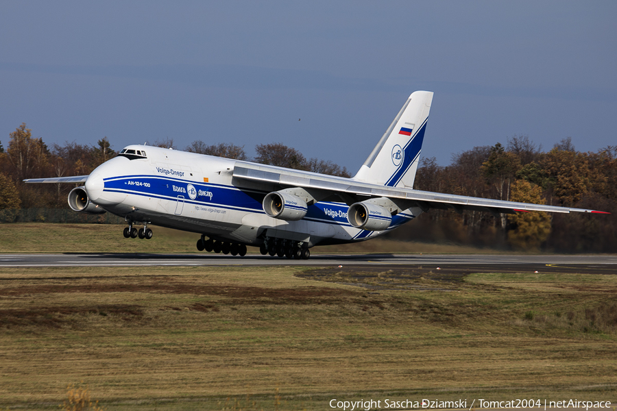 Volga-Dnepr Airlines Antonov An-124-100 Ruslan (RA-82074) | Photo 411507