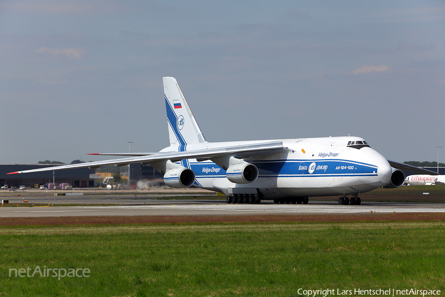 Volga-Dnepr Airlines Antonov An-124-100 Ruslan (RA-82081) | Photo 422010