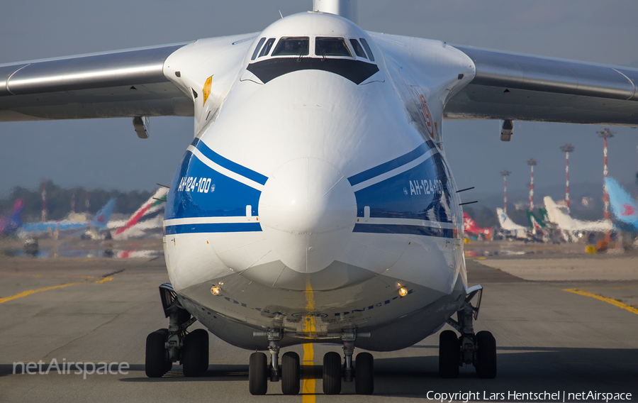 Volga-Dnepr Airlines Antonov An-124-100 Ruslan (RA-82081) | Photo 353371