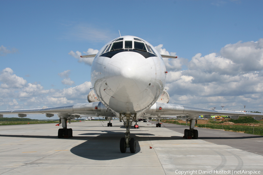 Globus Airlines Tupolev Tu-154M (RA-85633) | Photo 449476