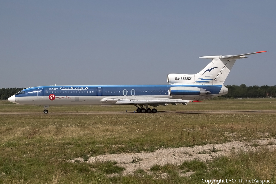 S7 Airlines Tupolev Tu-154M (RA-85652) | Photo 163176