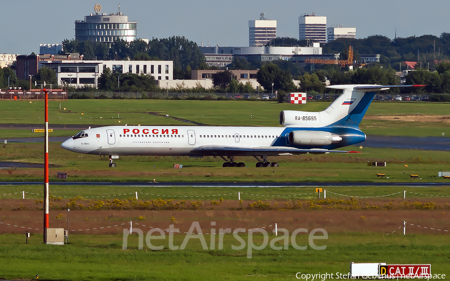 Rossiya - Russian Airlines Tupolev Tu-154M (RA-85695) | Photo 8387