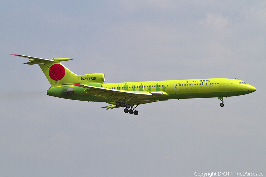 Zapolyarye Airlines Tupolev Tu-154M (RA-85725) | Photo 305782