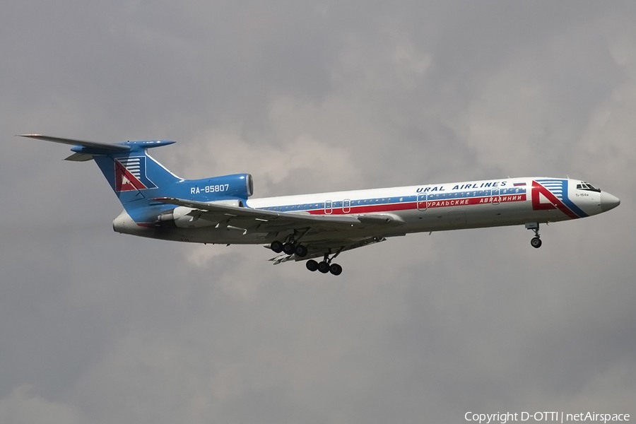 Ural Airlines Tupolev Tu-154M (RA-85807) | Photo 166392