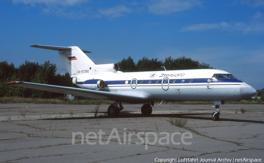 Etelaero Yakovlev Yak-40 (RA-87280) | Photo 400024