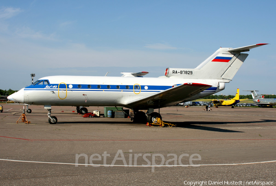 Bylina Yakovlev Yak-40 (RA-87829) | Photo 421754