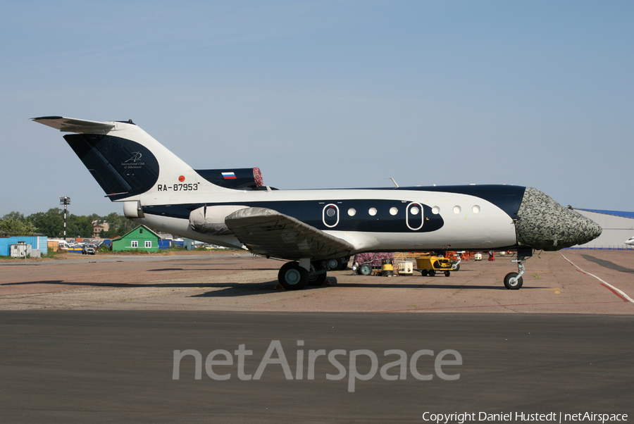 (Private) Yakovlev Yak-40K (RA-87953) | Photo 421755