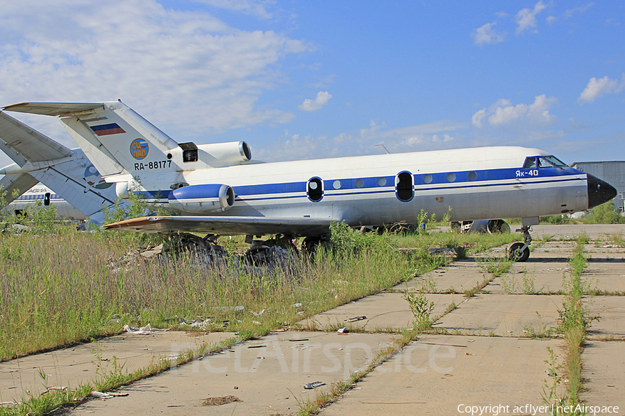 Sakha Aviation School Yakovlev Yak-40 (RA-88177) | Photo 331190