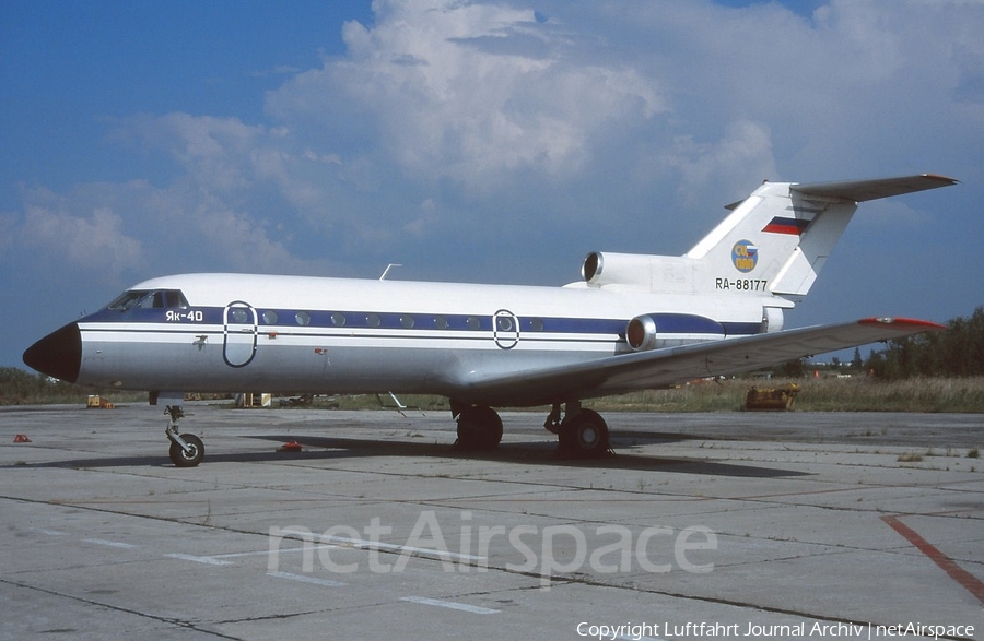 Sakha Aviation School Yakovlev Yak-40 (RA-88177) | Photo 400028