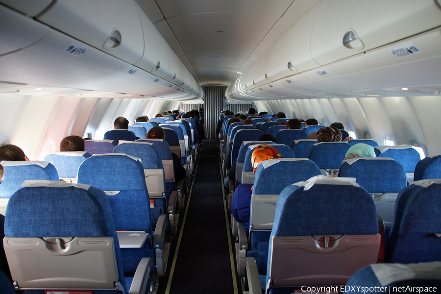 Red Wings Sukhoi Superjet 100-95B (RA-89002) | Photo 346434