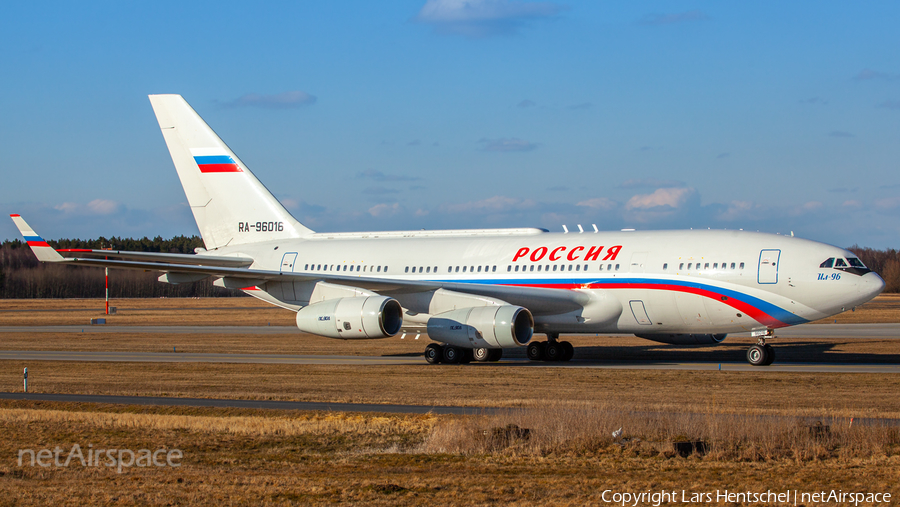 Russia - Special Flight Detachment Ilyushin Il-96-300PU (RA-96016) | Photo 600330
