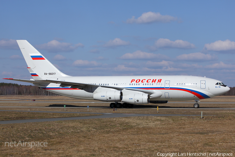 Russia - Special Flight Detachment Ilyushin Il-96-300 (RA-96017) | Photo 386847