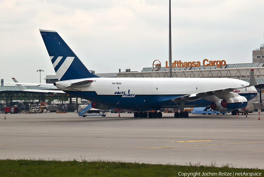 Polet Airlines Ilyushin Il-96-400T (RA-96101) | Photo 17793