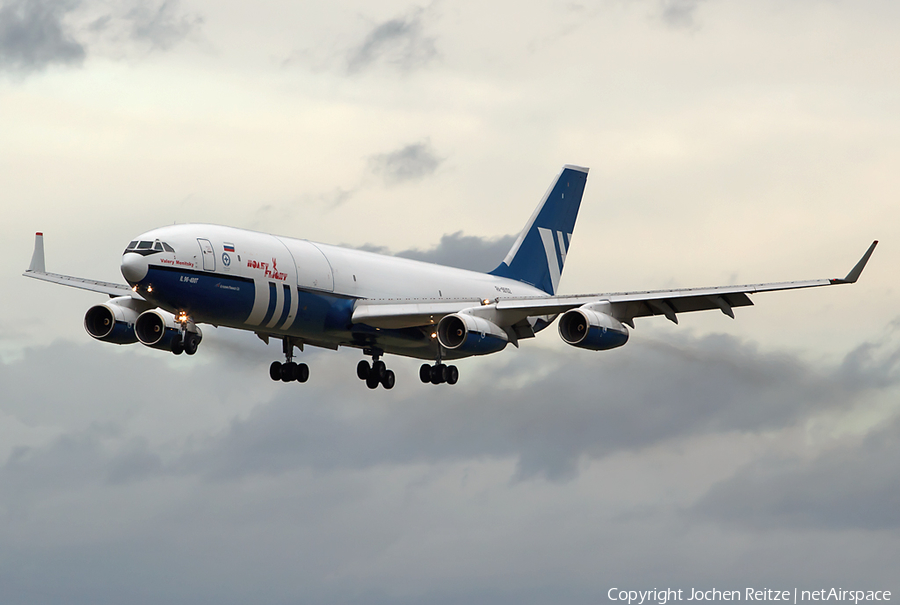 Polet Airlines Ilyushin Il-96-400T (RA-96102) | Photo 17822