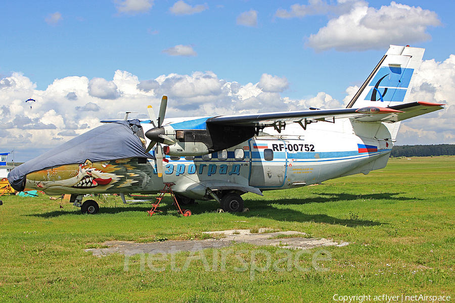 Aerograd Kolomna Let L-410UVP-E3 Turbolet (RF-00752) | Photo 391167