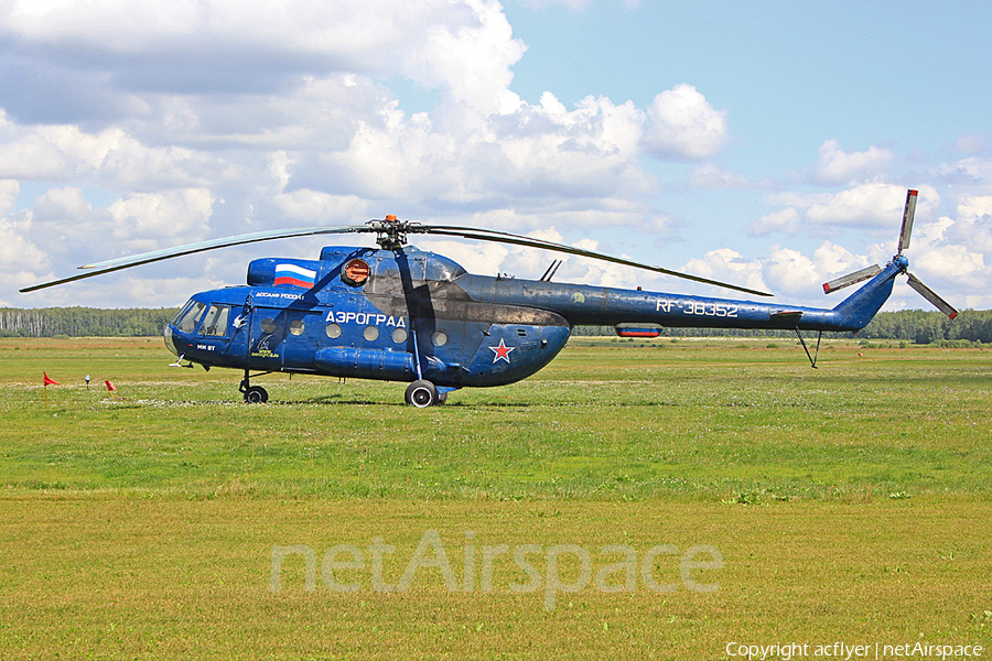 DOSAAF Russia Mil Mi-8T Hip-C (RF-38352) | Photo 391174