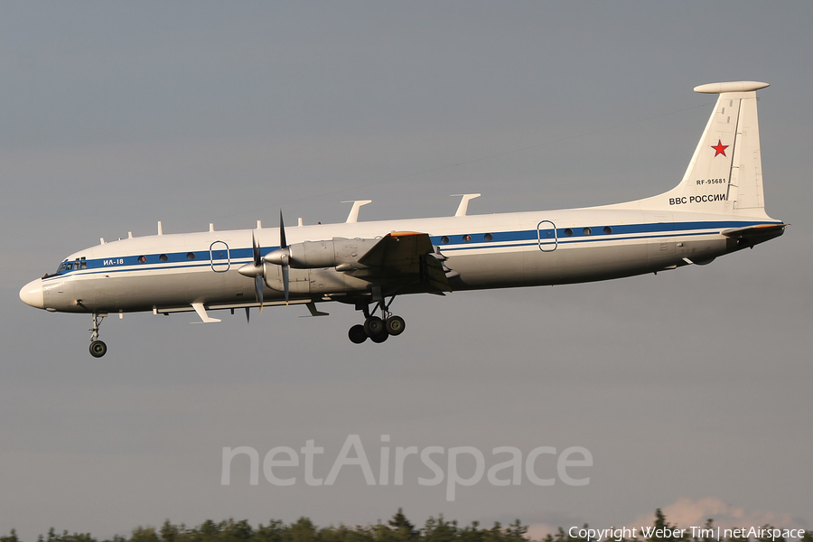 Russian Federation Air Force Ilyushin Il-22M-11 Zebra (RF-95681) | Photo 430418