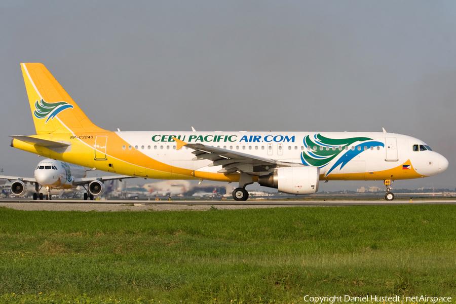 Cebu Pacific Airbus A320-214 (RP-C3240) | Photo 541039