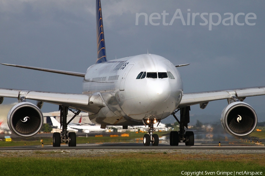 Philippine Airlines Airbus A330-301 (RP-C3336) | Photo 35939