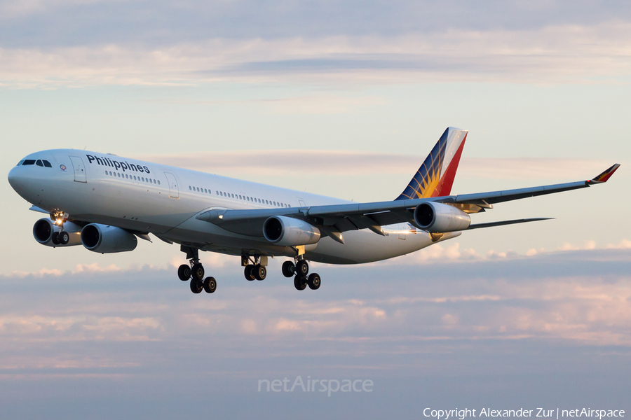 Philippine Airlines Airbus A340-313X (RP-C3438) | Photo 136526