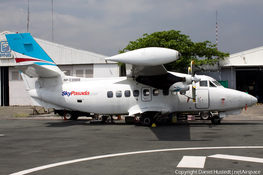 Sky Pasada Let L-410UVP-E10 Turbolet (RP-C3988) | Photo 541047
