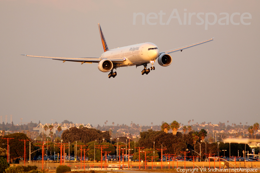 Philippine Airlines Boeing 777-3F6(ER) (RP-C7773) | Photo 55010
