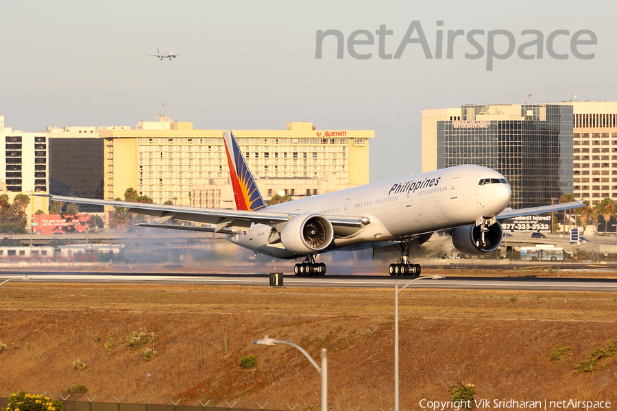 Philippine Airlines Boeing 777-3F6(ER) (RP-C7774) | Photo 53099