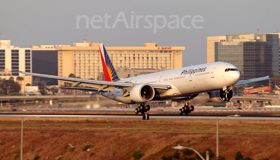 Philippine Airlines Boeing 777-3F6(ER) (RP-C7775) at  Los Angeles - International, United States