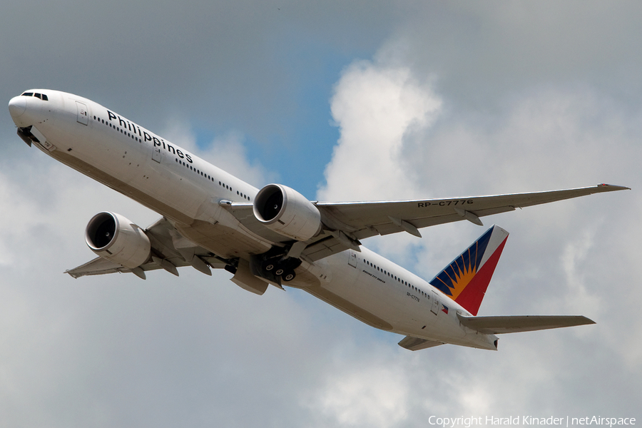 Philippine Airlines Boeing 777-36N(ER) (RP-C7776) | Photo 304060