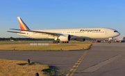 Philippine Airlines Boeing 777-3F6(ER) (RP-C7779) at  Hamburg - Fuhlsbuettel (Helmut Schmidt), Germany