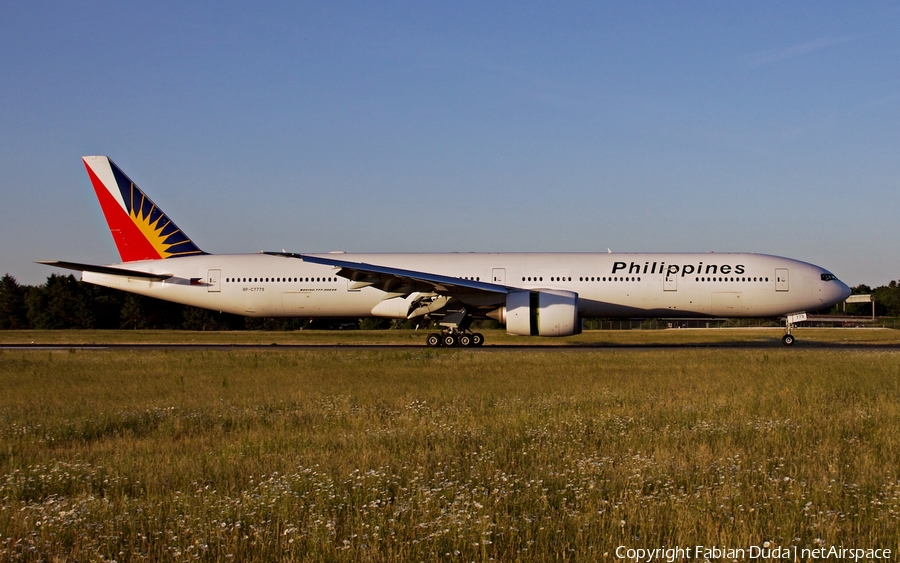 Philippine Airlines Boeing 777-3F6(ER) (RP-C7779) | Photo 273447