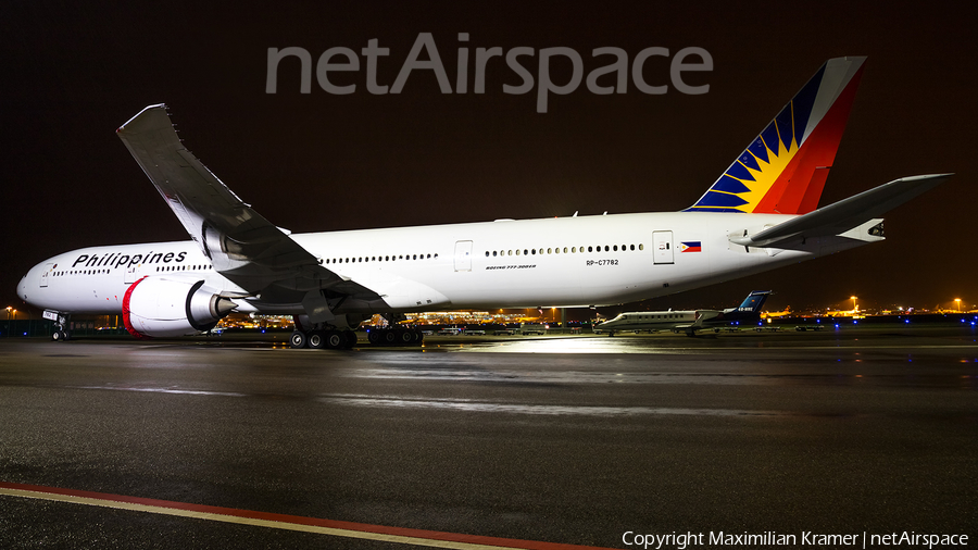 Philippine Airlines Boeing 777-3F6(ER) (RP-C7782) | Photo 602948