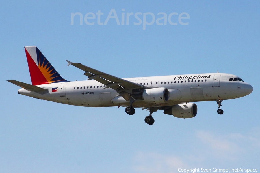 Philippine Airlines Airbus A320-214 (RP-C8606) | Photo 22455
