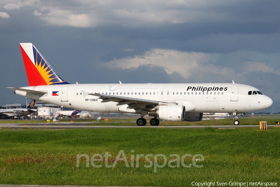 Philippine Airlines Airbus A320-214 (RP-C8615) | Photo 11918
