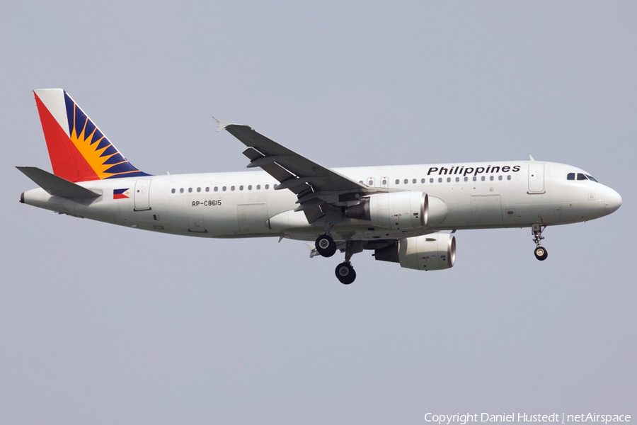 Philippine Airlines Airbus A320-214 (RP-C8615) | Photo 542374