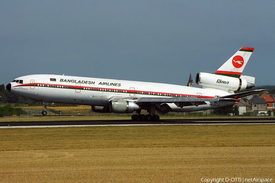 Biman Bangladesh Airlines McDonnell Douglas DC-10-30 (S2-ACO) | Photo 360390