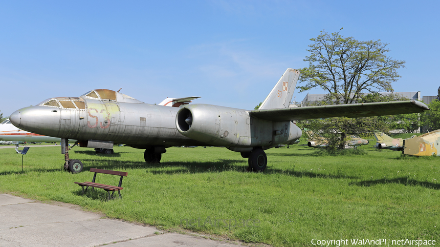Polish Air Force (Siły Powietrzne) Ilyushin IL-28U Mascot (S3) | Photo 583125